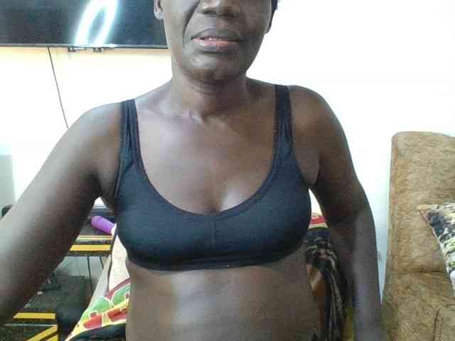 blaqqueen1 webcam