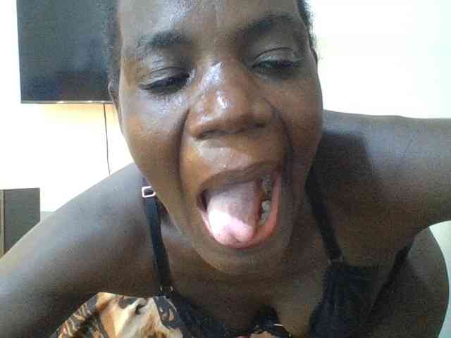 blaqqueen1 webcam