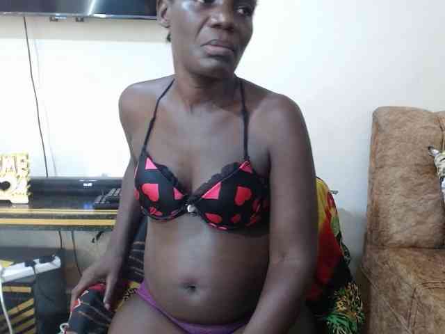 blaqqueen1 webcam