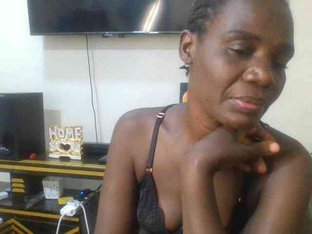blaqqueen1 webcam