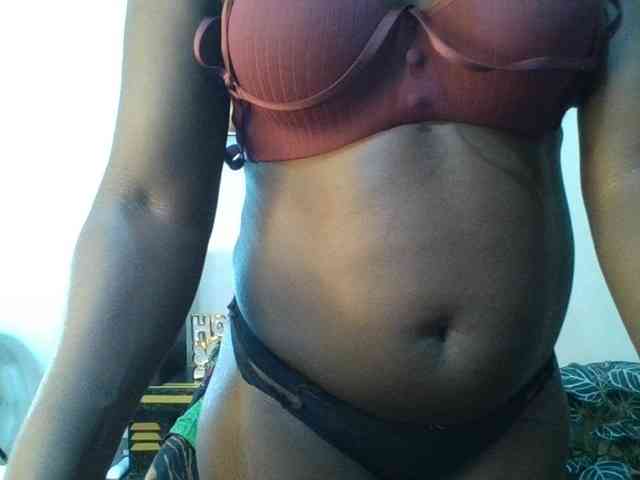 blaqqueen1 webcam