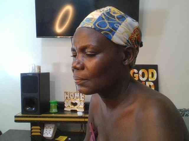 blaqqueen1 blaqqueen1