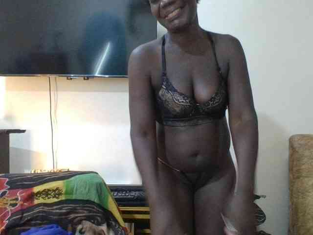 blaqqueen1 webcam