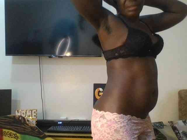 blaqqueen1 webcam
