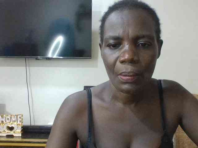 blaqqueen1 webcam