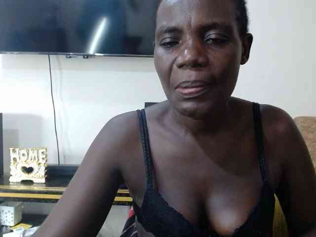 blaqqueen1 webcam