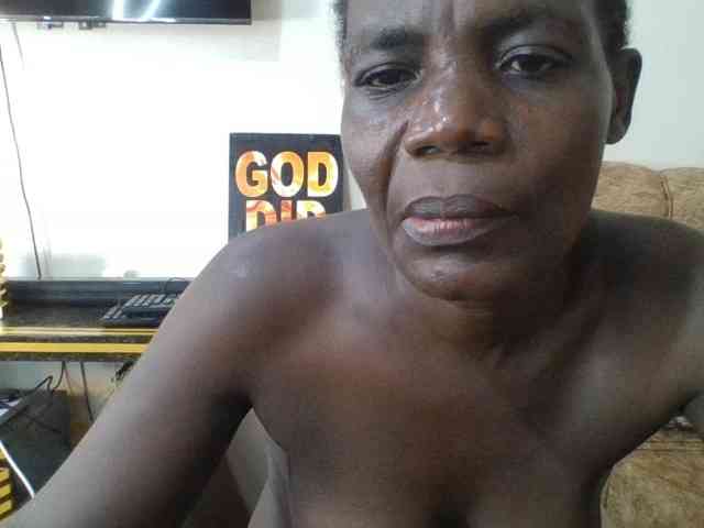 blaqqueen1 webcam