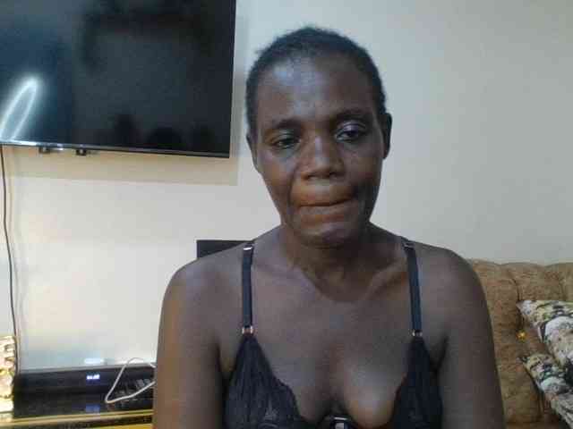 blaqqueen1 webcam