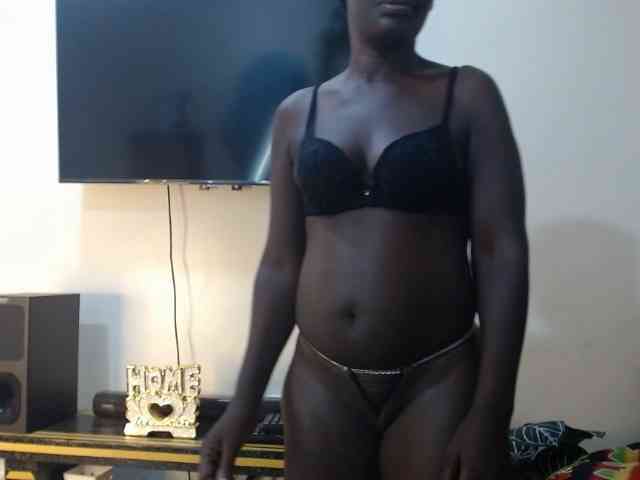 blaqqueen1 webcam