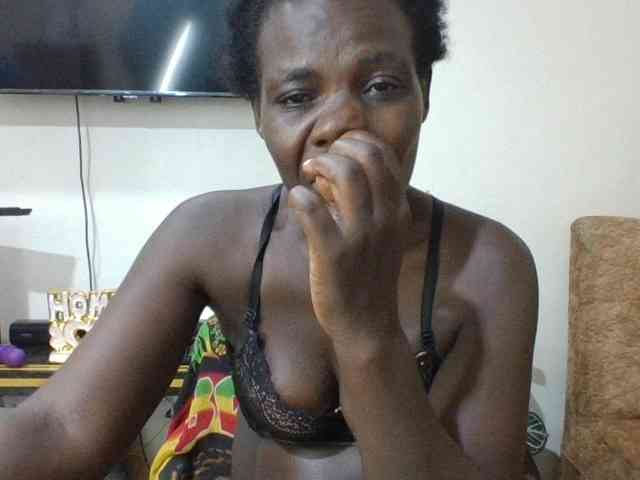 blaqqueen1 webcam