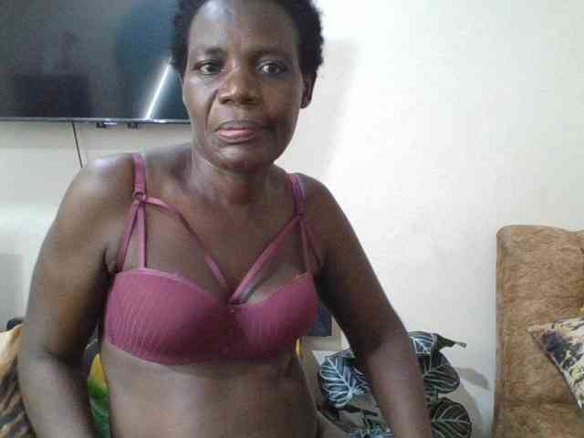 blaqqueen1 webcam