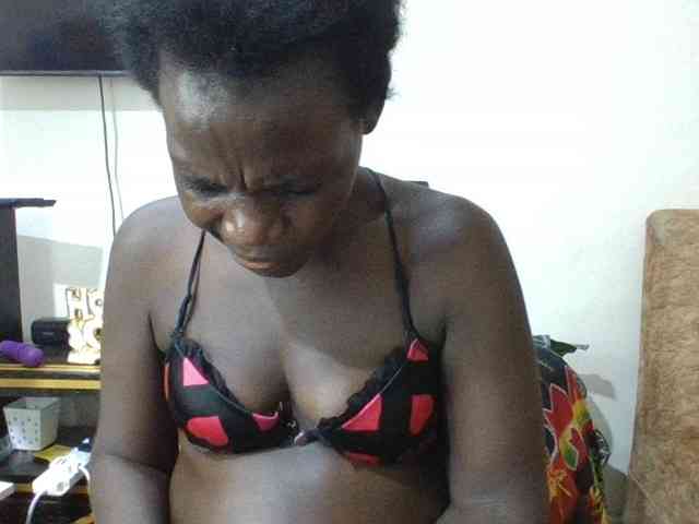 blaqqueen1 webcam