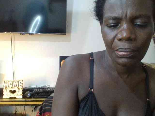 blaqqueen1 blaqqueen1