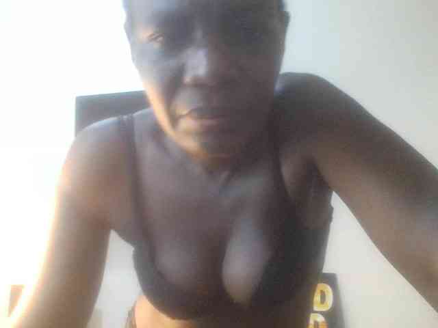 blaqqueen1 webcam
