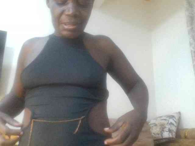 blaqqueen1 webcam