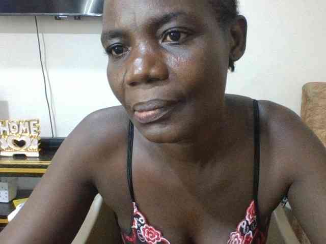 blaqqueen1 webcam
