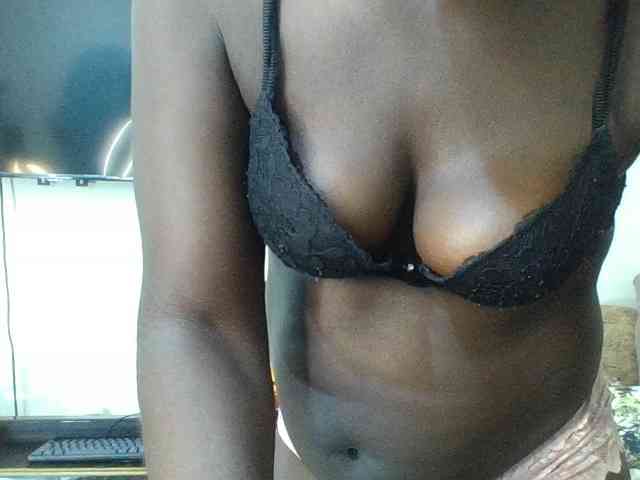 blaqqueen1 webcam