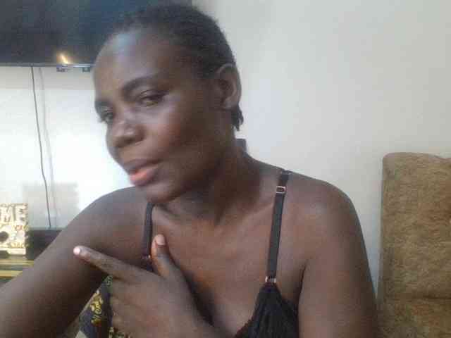 blaqqueen1 webcam