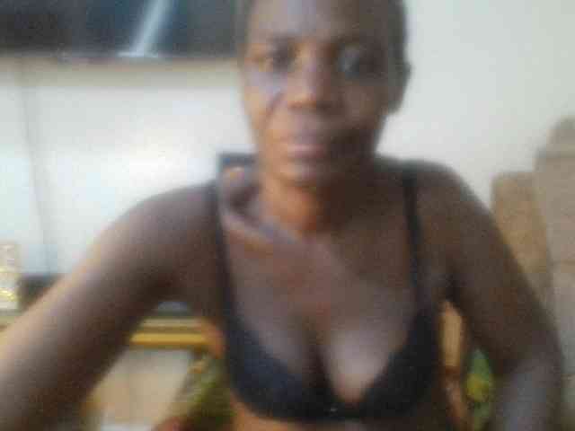 blaqqueen1 webcam