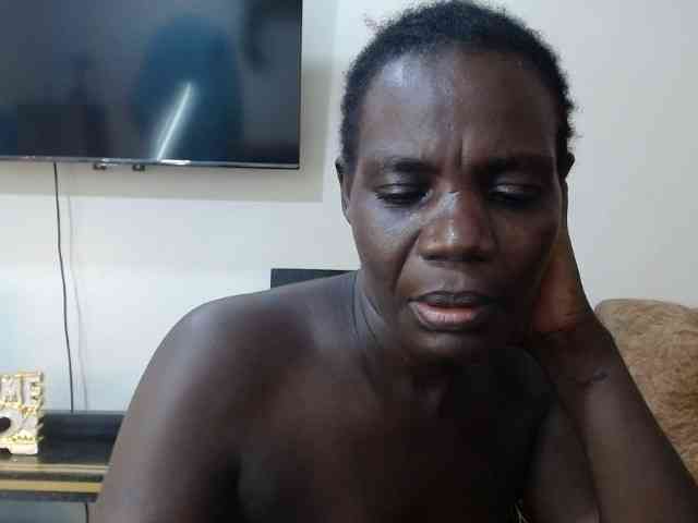 blaqqueen1 webcam