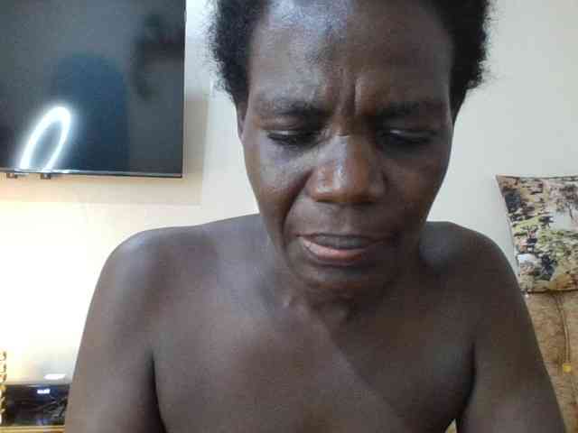 blaqqueen1 webcam