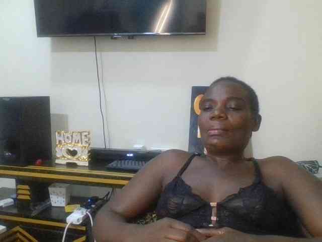 blaqqueen1 webcam