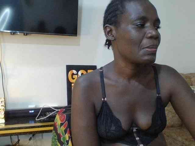 blaqqueen1 webcam