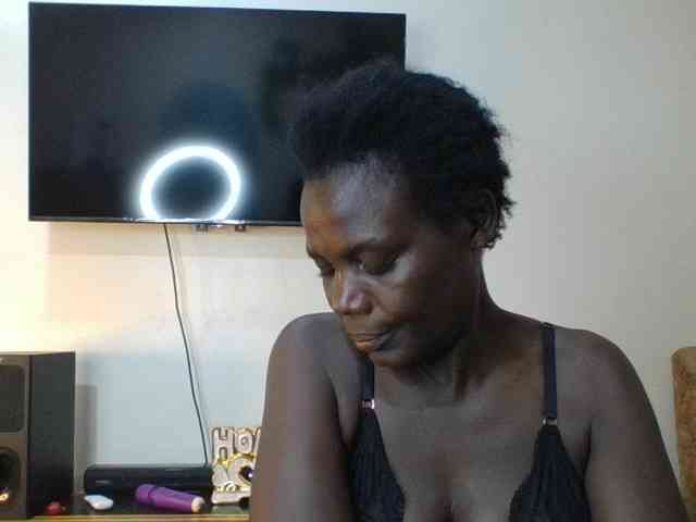 blaqqueen1 webcam