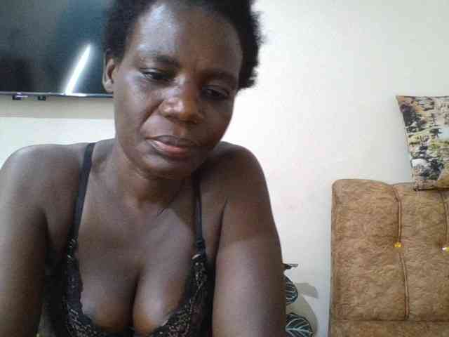 blaqqueen1 webcam