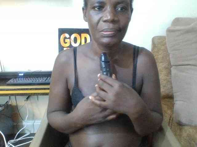 blaqqueen1 webcam