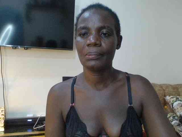 blaqqueen1 webcam