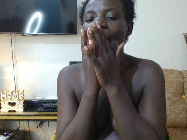 blaqqueen1 webcam