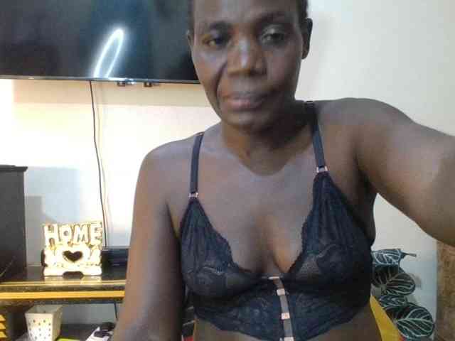 blaqqueen1 webcam
