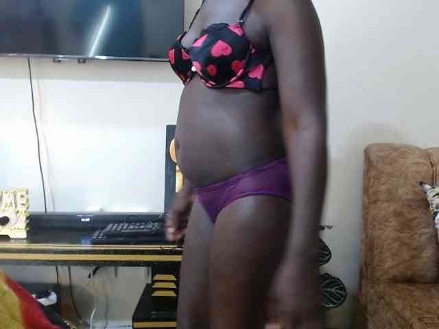 blaqqueen1 webcam