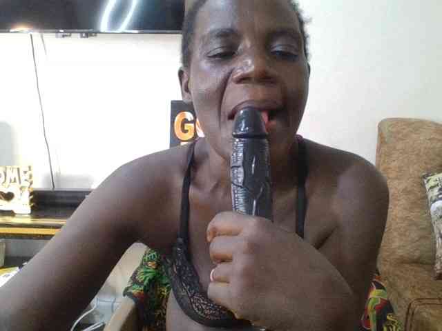 blaqqueen1 webcam