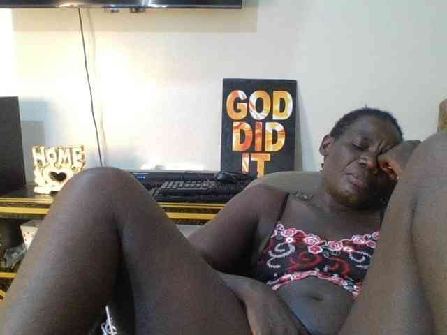 blaqqueen1 webcam