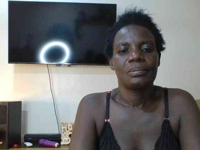 blaqqueen1 webcam
