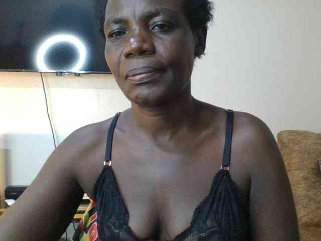 blaqqueen1 webcam