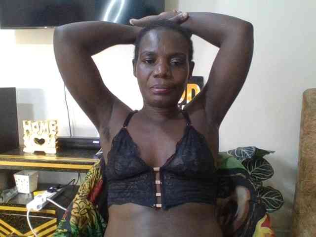 blaqqueen1 webcam