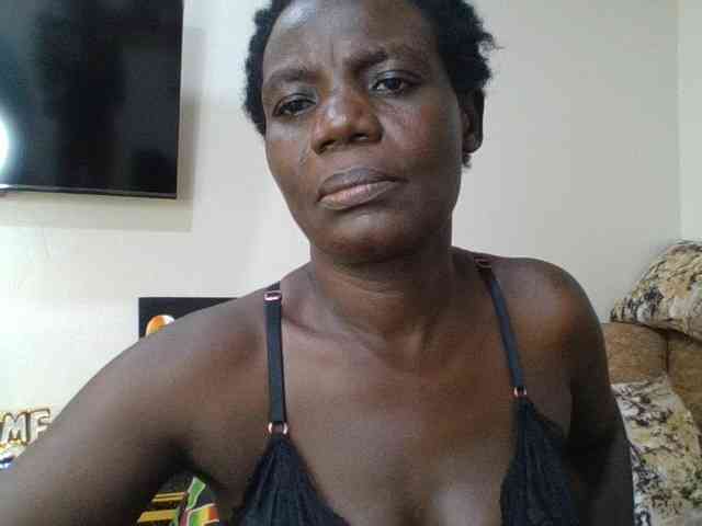 blaqqueen1 webcam
