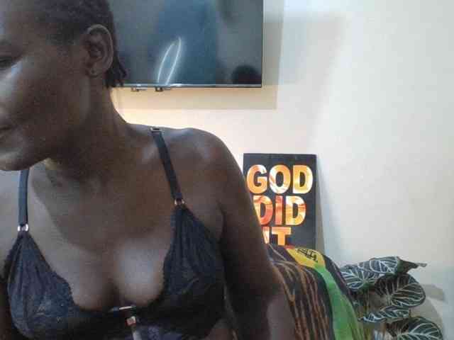 blaqqueen1 webcam