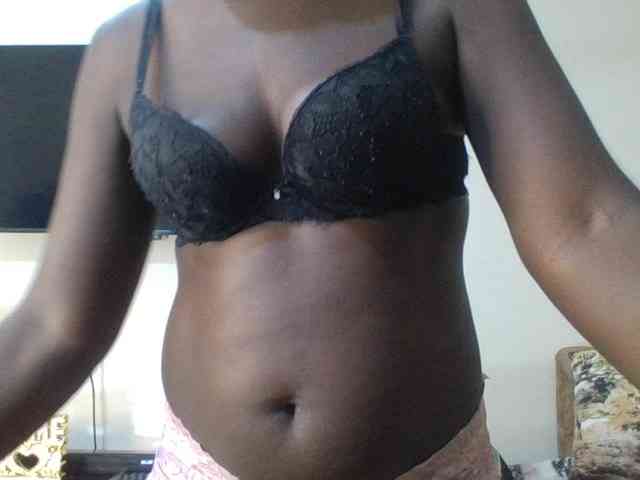 blaqqueen1 webcam