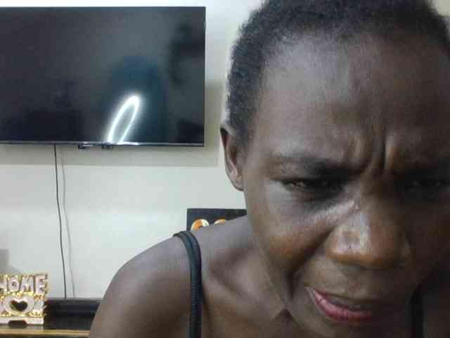 blaqqueen1 webcam