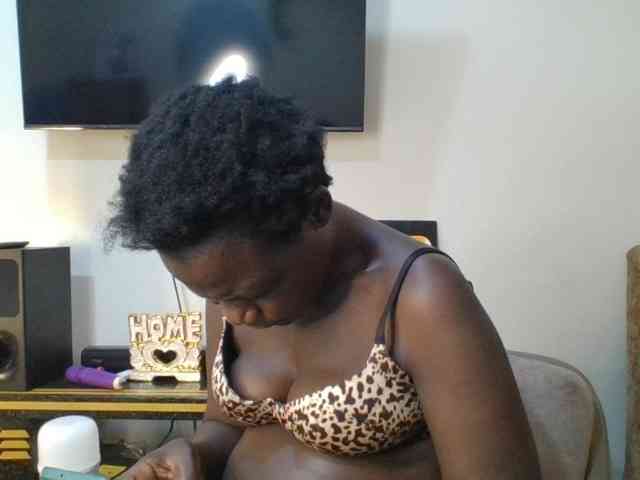 blaqqueen1 webcam