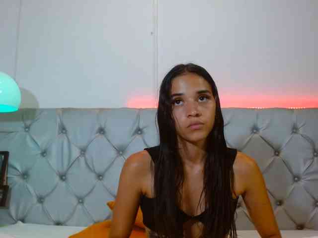 AmelieLaurent webcam