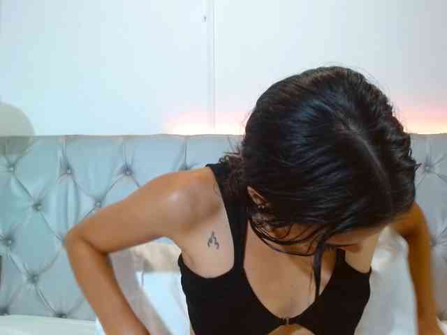 AmelieLaurent webcam