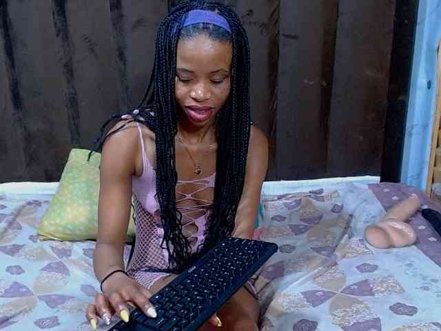 sexychantyBabe25