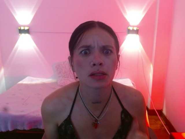 Valeria-Chavez live cam on BongaCams
