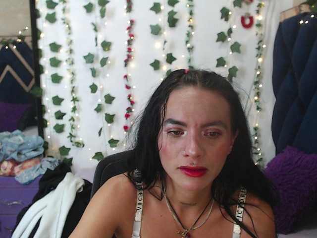 Valeria-Chavez live cam on BongaCams
