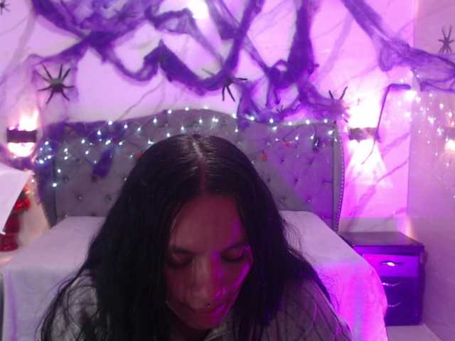 Valeria-Chavez live cam on BongaCams